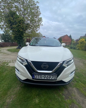 Nissan Qashqai cena 71500 przebieg: 164700, rok produkcji 2018 z Trzebnica małe 191